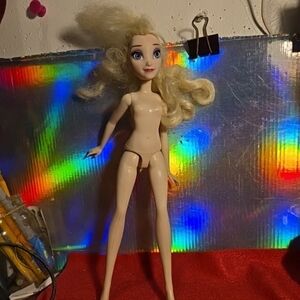 032926 Disney Hasbro Frozen Elsa Doll 12" hard plastic jointed nude .No Clothes
